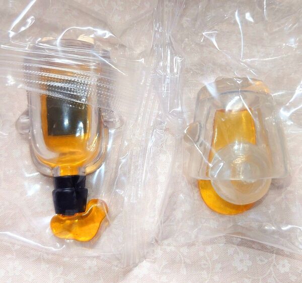 YOISKY 酔いスキー マスコットフィギュア ガチャガチャ 泥酔ボトルと泥酔グラスのセット