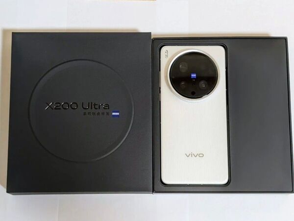 vivo x200 ultra16GB+512GBホワイト カメラシャッター音消せます 日本語での運用問題なく可能です。