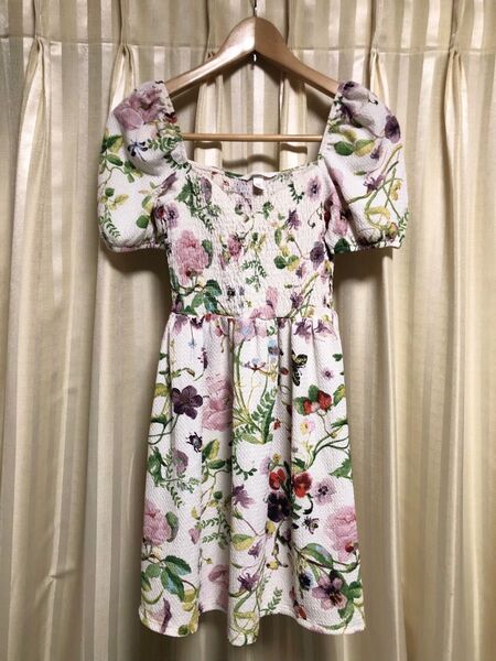 h&m ワンピース 花柄 半袖 XS