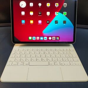 iPadPro11inch(第2世代)Wi-Fi + Magic Keyboard(JIS)white
