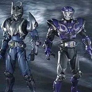 【初期生産分】S.I.C VOL.24 仮面ライダーナイト&仮面ライダー王蛇