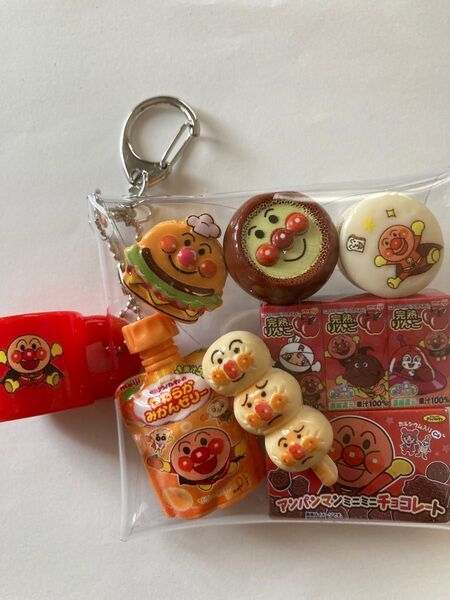 ガチャ詰めポーチ風、キャンディバック入りデコパーツ、キーホルダー