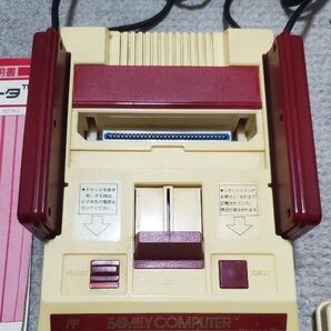 ファミリーコンピュータ 本体 任天堂