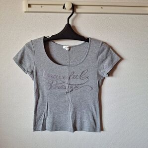 MICHEL KLEIN レディース Tシャツ グレー ラメロゴ