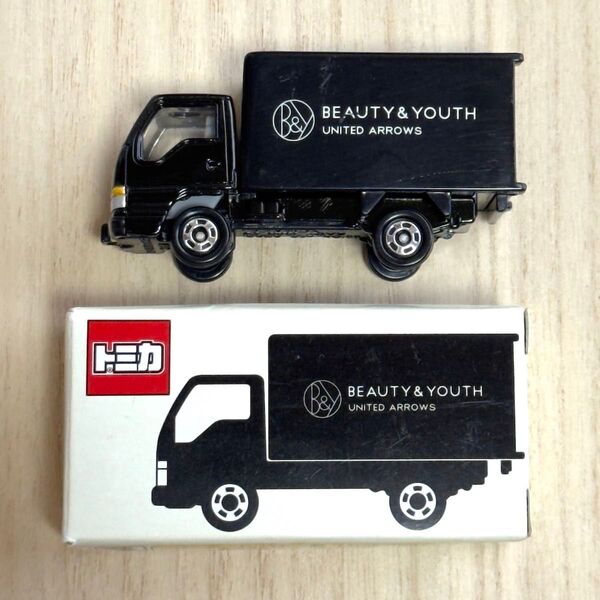 トミカ BEAUTY&YOUTH UNITED ARROWS いすゞエルフ