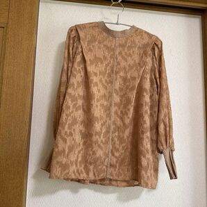 センスオブプレイス 花柄シアーブラウス ベージュ レディース
