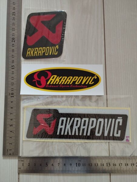 AKRAPOVICステッカー 3枚セット バイクステッカー レーシングステッカー motoGP アクラポビッチ 写真一番上は耐熱