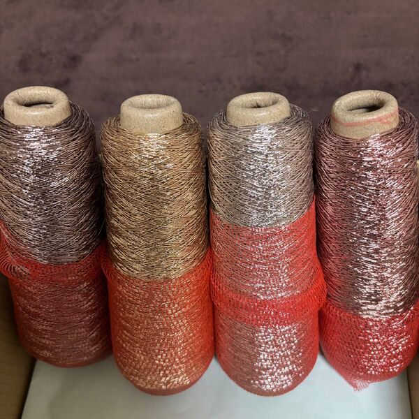 Knittingbird あたかも糸5g(20m)おすそ分け 金銀銅ピンクG