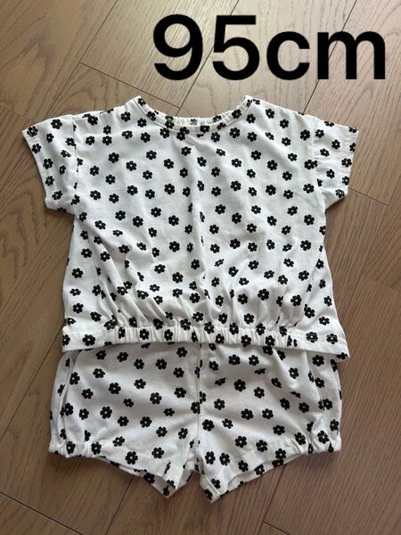 ベビー服 半袖 半ズボン セットアップ 95cm 花柄 女の子 Tシャツ 上下セット ショートパンツ