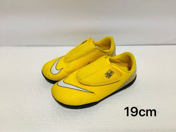 NIKE サッカー トレーニングシューズ 19cm