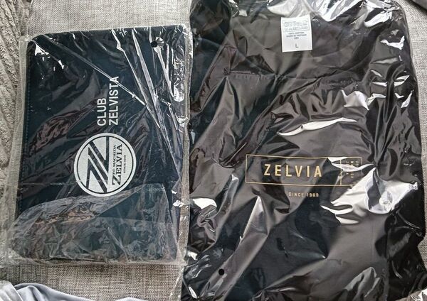 新品未開封 FC町田ゼルビア ゼルビスタ特典 ポーチ Tシャツセット Zelvia