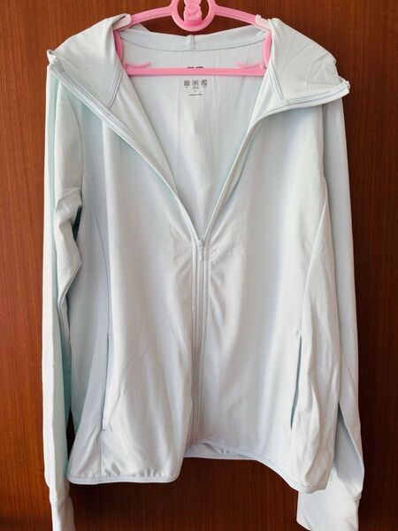 ユニクロ ライトブルー フルジップ トレーニングジャケット Lサイズ UVカット ストレッチ 長袖