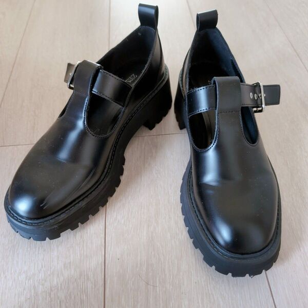 ZARA 厚底 フラットトラックシューズ 36