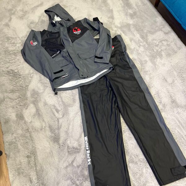 フィシング 釣り スーツセットアップ 上下セット メンズMサイズ 防寒防水