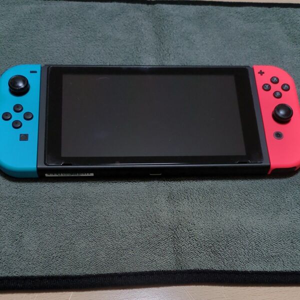 Nintendo Switch Joy-Con (L)ネオンブルー/(R)ネオンレッド 新モデル