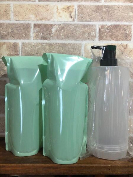 アジュバンリシャンプーレフィル600ml2個セットカートリッジ付き