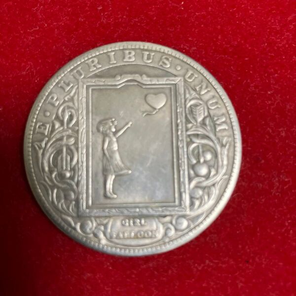 バンクシー ラブガール硬貨 古銭