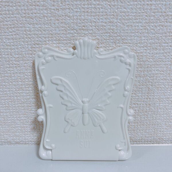 ANNA SUI コンパクトミラー ホワイト