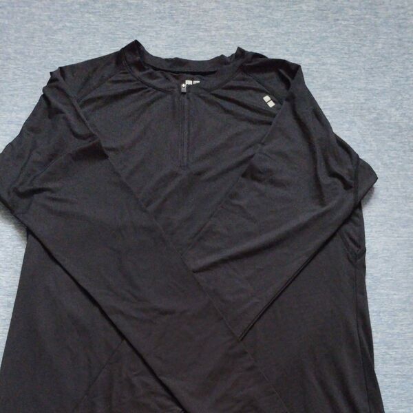 ユニクロ ハーフジップドライ tシャツ XL ブラック UVカット 長袖 UNIQLO スポーツウェア