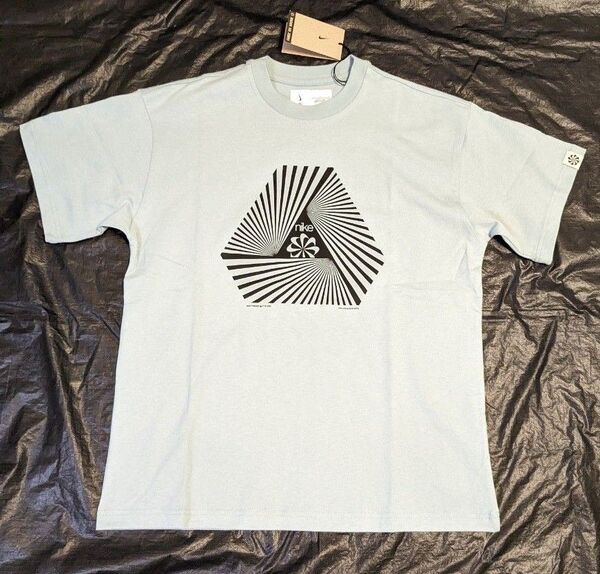 新品 NIKE ロゴTシャツ サイズL