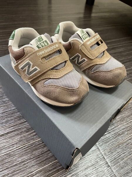 New Balance IZ996 キッズスニーカー 13.5cm ブラウン×グレー