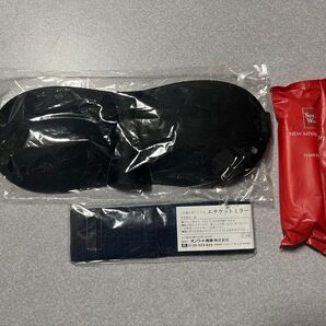 ★未開封 アイマスク 携帯用 折り畳みミラー ヘアブラシ 旅行 トラベル