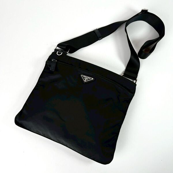 美品 現行 PRADA プラダ 1BH978 ショルダーバッグ サコッシュ 三角ロゴ 黒 ブラック サフィアーノレザー×ナイロン