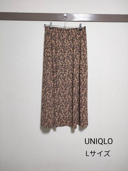 美品UNIQLOユニクロ 花柄ロングスカート ベージュ×黒フレアロングスカート ウエストゴム総花柄フェミニンカジュアルLサイズ