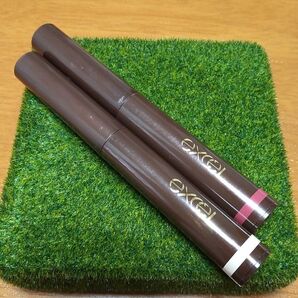 エクセル グリームオンフィットアイシャドウ