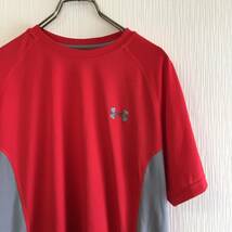 UNDER ARMOUR・半袖Tシャツ （表記SM)　赤　ポリエステル100％　アンダーアーマー_画像2