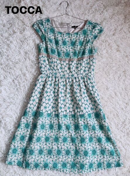 美品 TOCCA トッカ 花柄 総刺しゅう ワンピース フレンチスリーブ サイズ0