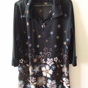 【美品】婦人服 トップス 花柄 七分袖 Vネック