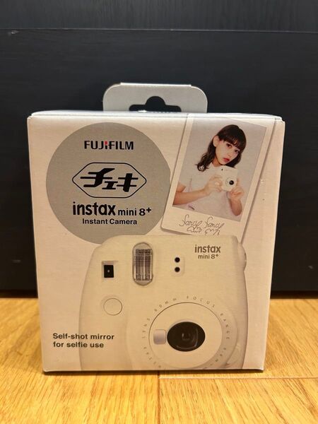 FUJIFILM インスタントカメラ instax mini 8+ ホワイト