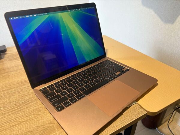 M1 MacBook Air ゴールド SSD258GB メモリ8GB