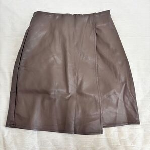 LIPSERVICE フェイクレザー ミニ丈 台形 ミニスカート ブラウン M