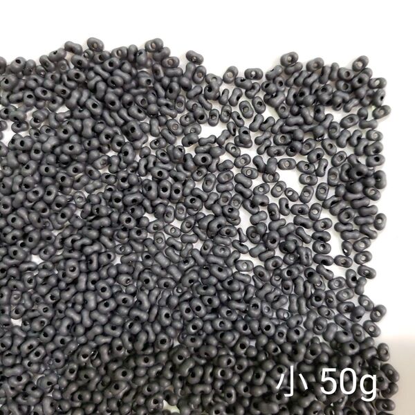 チェコビーズ ファルファーレ 小 約2x4mm 50g マットジェット