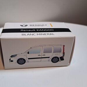 非売品 ルノー カングー ミニカー Renault KANGOO ミニカー トラック