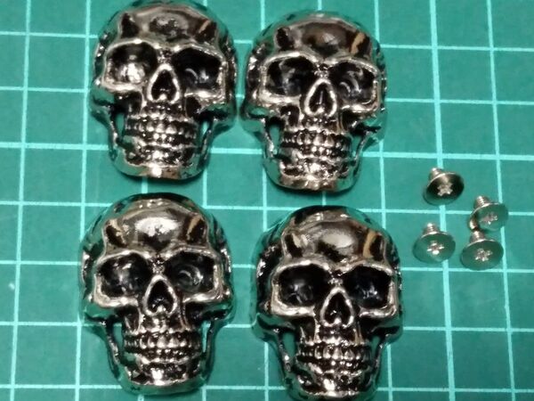 【お買い得】未使用 頭蓋骨 【シルバー】ネジ式 コンチョ 4個セット