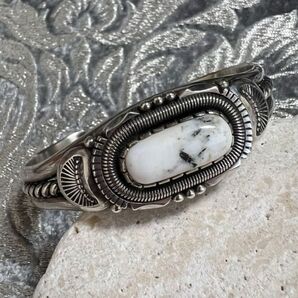 WILL VANDEVER ウィル バンデバー ホワイトバッファロー シルバーバングル silver Navajo