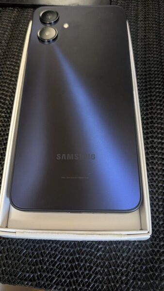 Samsung Galaxy A25 5Gファントムブラック SIMフリー