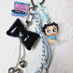 じゃらじゃらキーホルダーベティ