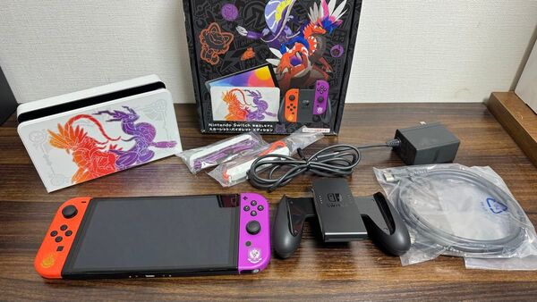 【美品】Switch Nintendo ニンテンドースイッチ 有機ELモデル スカーレットバイオレットエディション 初期化済み