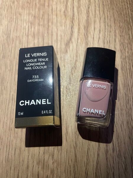 CHANEL シャネル ネイルカラー 735