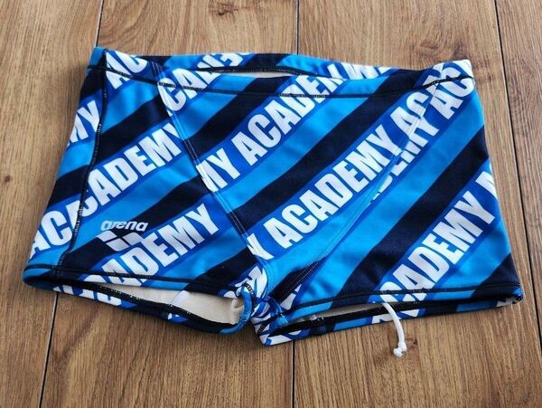 アカデミー 競泳水着 練習用水着 Mサイズ arena