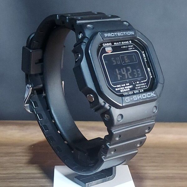 CASIO G-SHOCK GW-M5610U 電波ソーラー 腕時計 ブラック