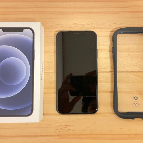 iPhone 11 SIMフリー 64GB