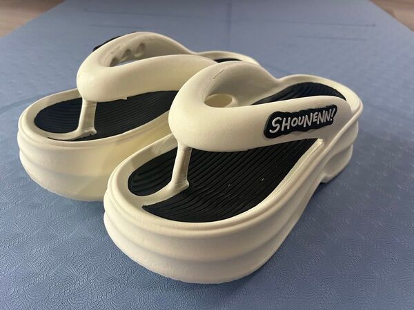 トング サンダル 厚底 ハイヒール 春夏秋スリッパ かかとなし 耐久性 耐滑 耐磨耗性 着脱簡単 自宅用 海 室外 ビーチサンダル