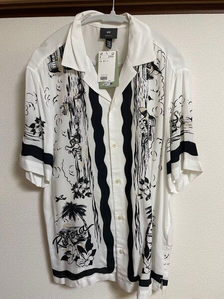 H&M 開襟シャツ リゾート柄 モノトーン Sサイズ
