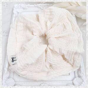 ハンドメイド 大きめ シュシュ ホワイト 韓国生地 ヘアゴム ヘアアクセサリー レース チュール ホワイト リボン 上品