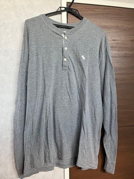 Abercrombie & Fitch 長袖 ヘンリーネック Tシャツ グレー XL アバクロ カットソー ロンT